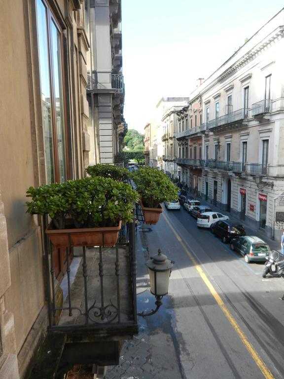 Rossocorallo B&B Catania Bagian luar foto